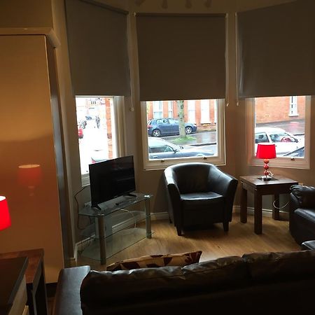 Eglantine House Apartment Белфаст Екстериор снимка